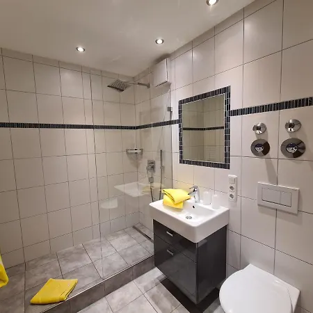 Bergidyll B11 Montana Haus Apartman *
